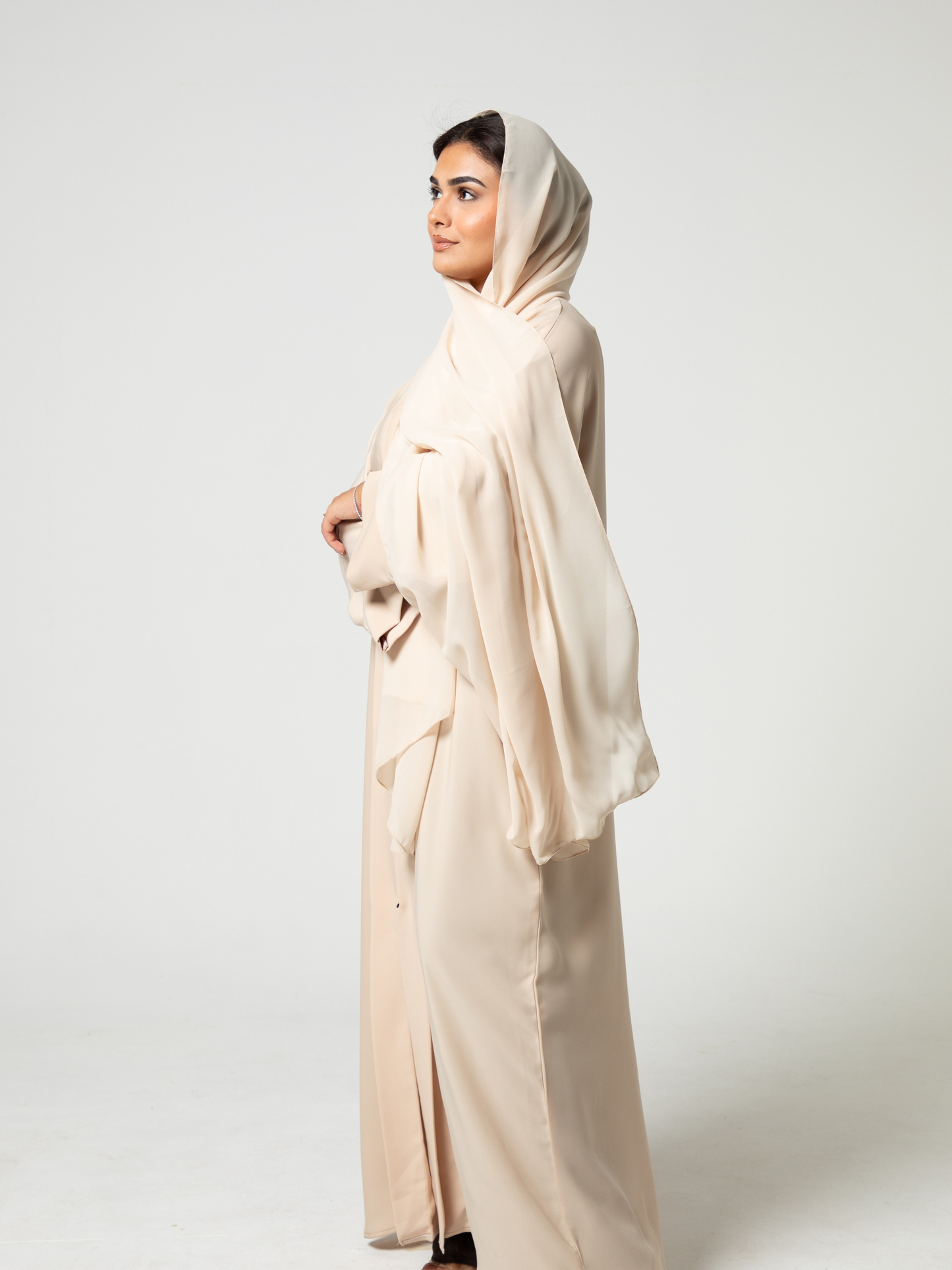 Noor Abaya