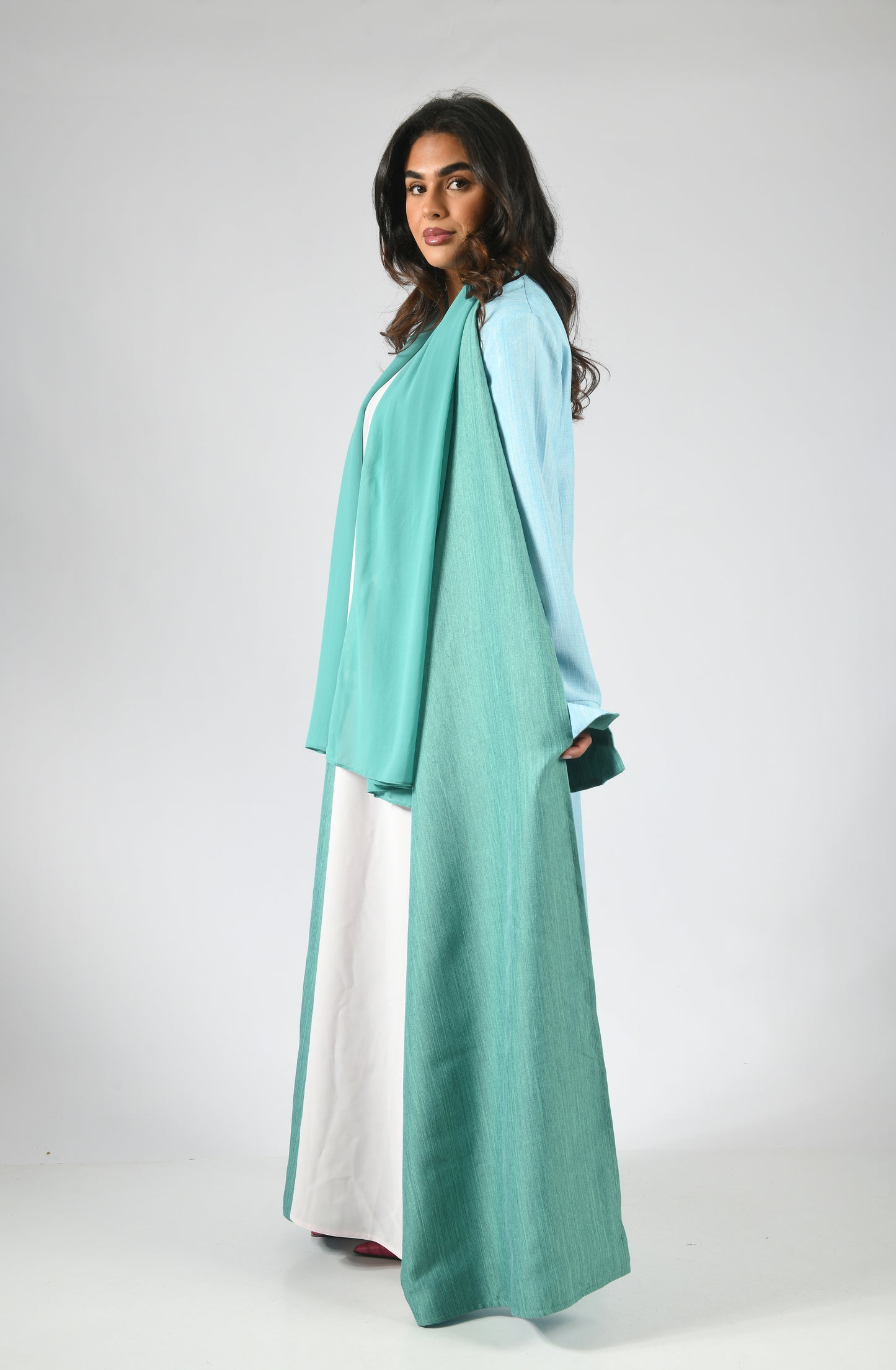 Cloud Reversible Abaya - Blue & Turquoise
